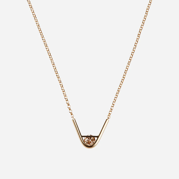 Tip 10K Gold Necklace w. Diamond