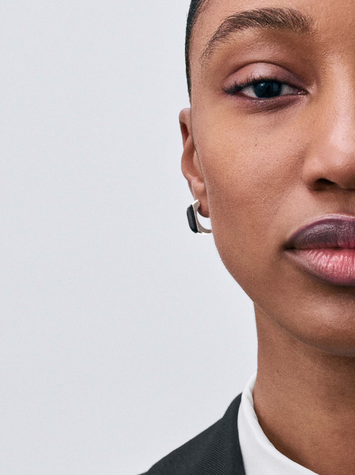 Resonance Silver Earring w. Mpingo Wood