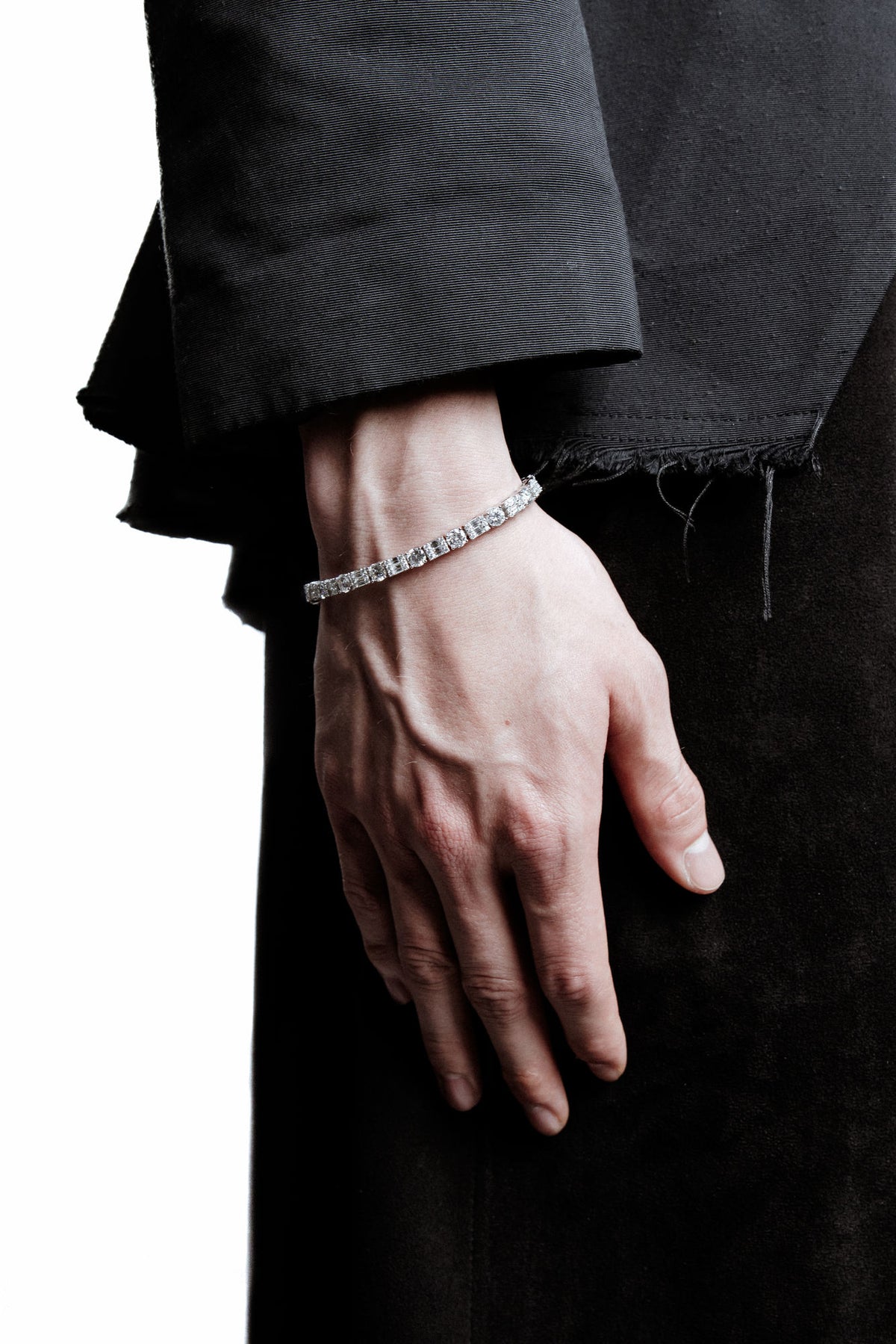 Rail Rhodium Plated Silver Tennis Bracelet w. Moissanites