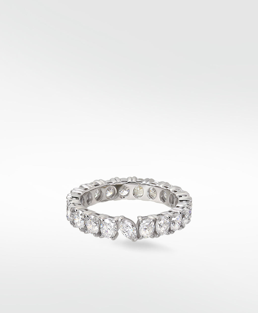 Veto Lux Eternity Chunky 14K Whitegold Ring w. Lab-Grown Diamonds
