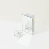 Moony 18K Gold Stud w. Diamonds