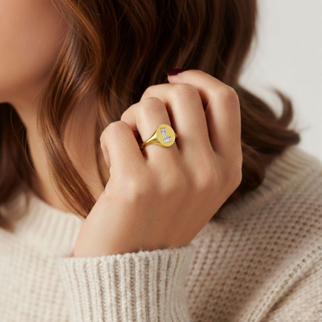 Alphabet 18K Gold Initial L Signet Ring w. Solitaire Lab-Grown Diamond