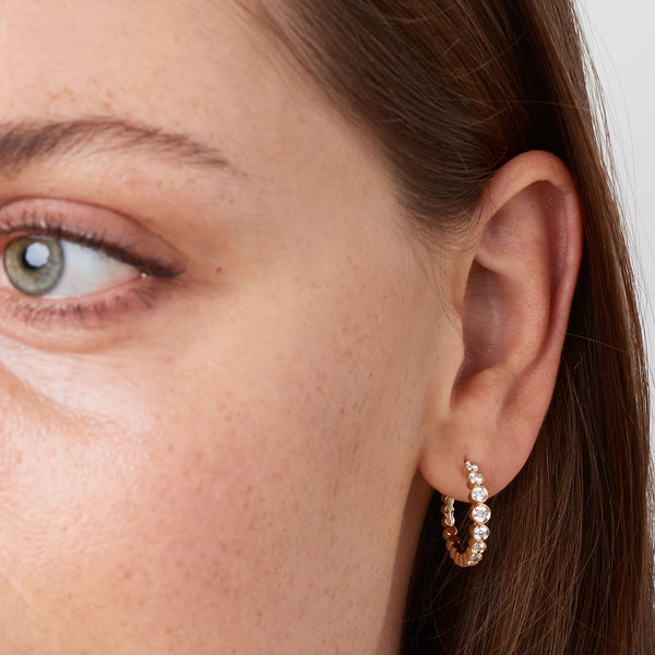 Luna Hoops aus 14K Gold mit Diamanten