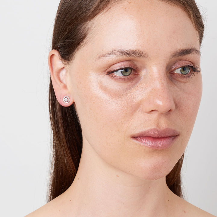 Halo 14K Gold Studs w. Diamonds