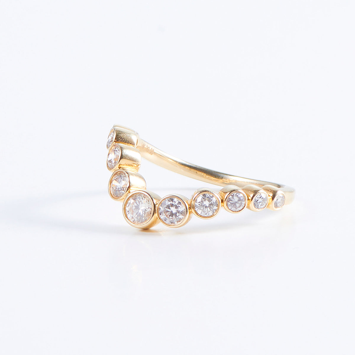 Ersa 14K Gold Ring w. Diamonds