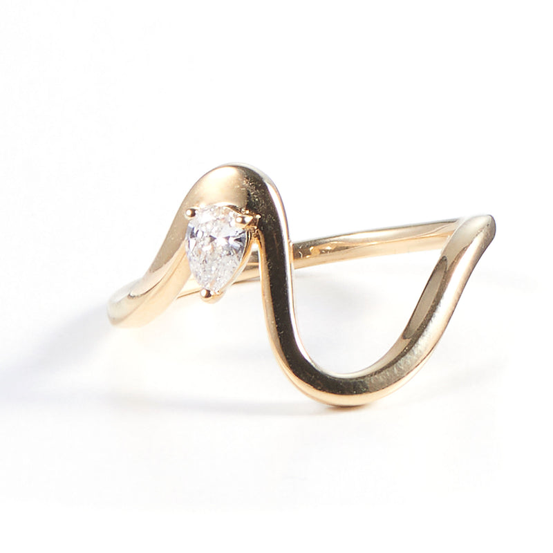 SHIVA Ring aus 14K Gold mit Diamanten