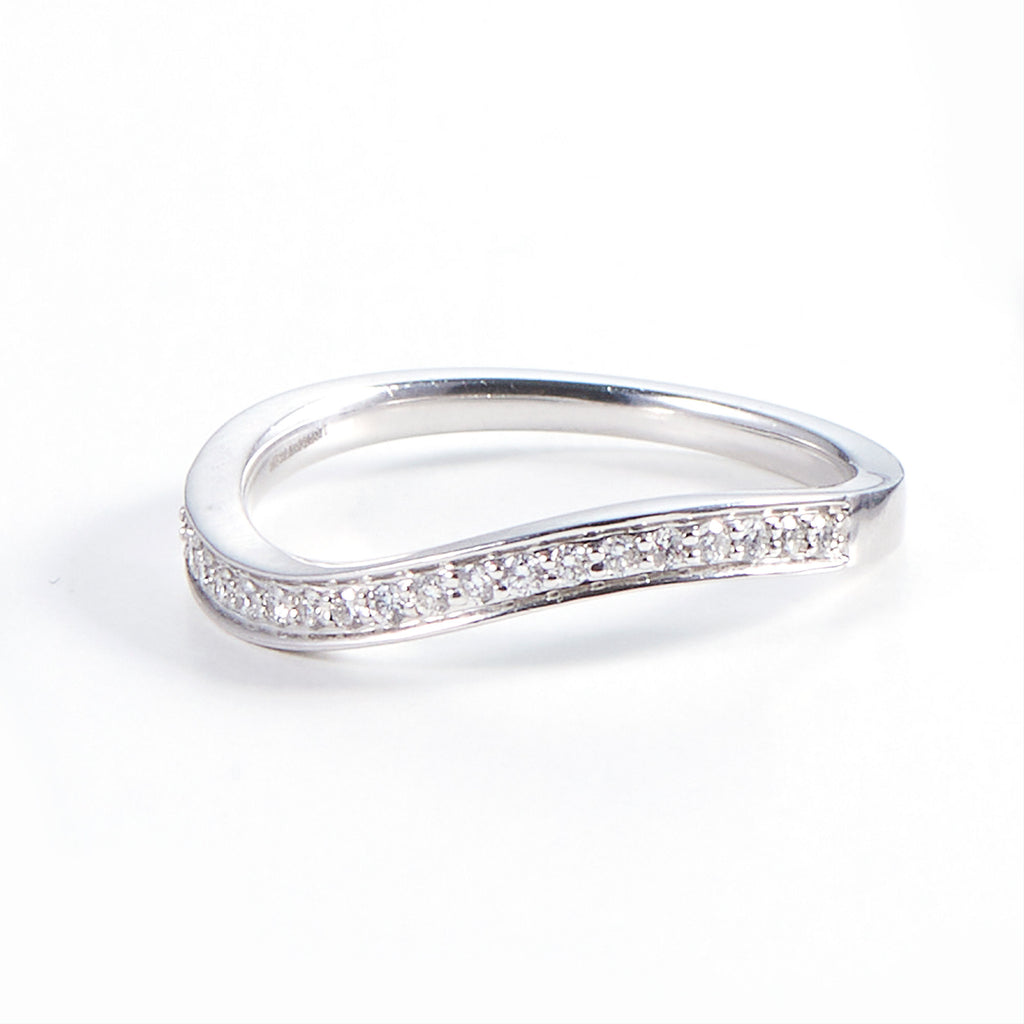 UMA 14K Hvidguld Ring m. Diamanter