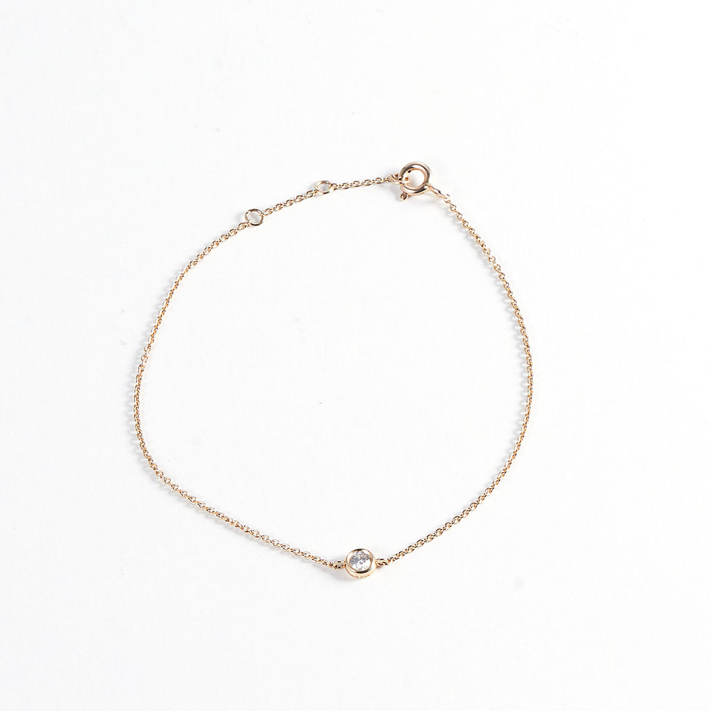 0.10 crt 14K Gold Bracelet w. Diamond