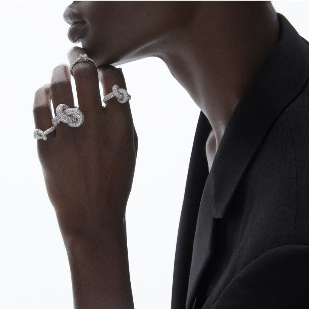 Legacy Knot Small (Tight) 18K Whitegold Ring w. Diamonds