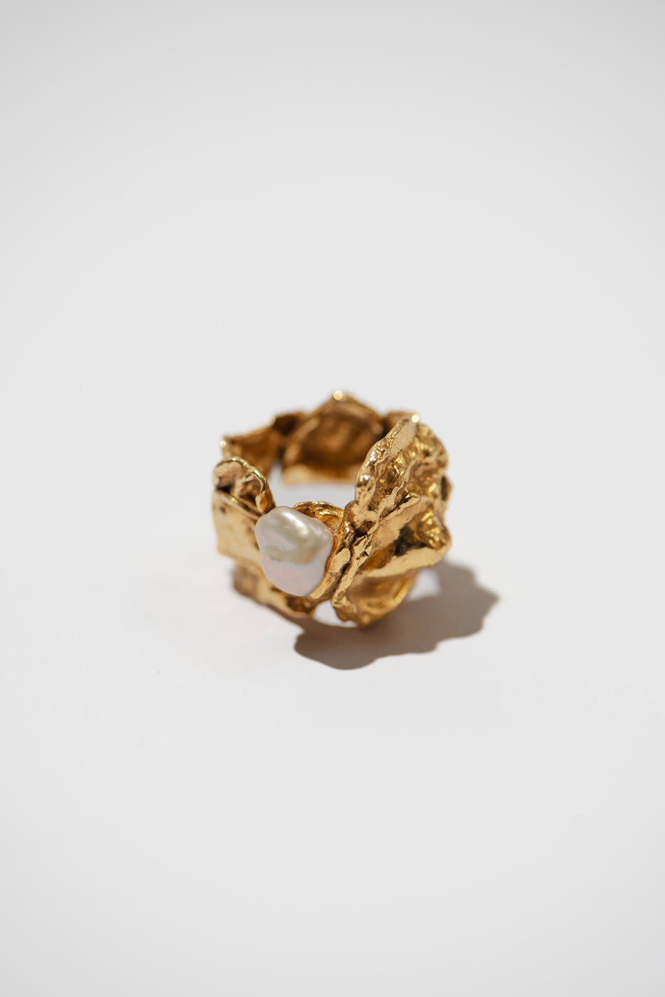 The NEW Statement Extraordinair 18K vergoldeter Ring m. Perle