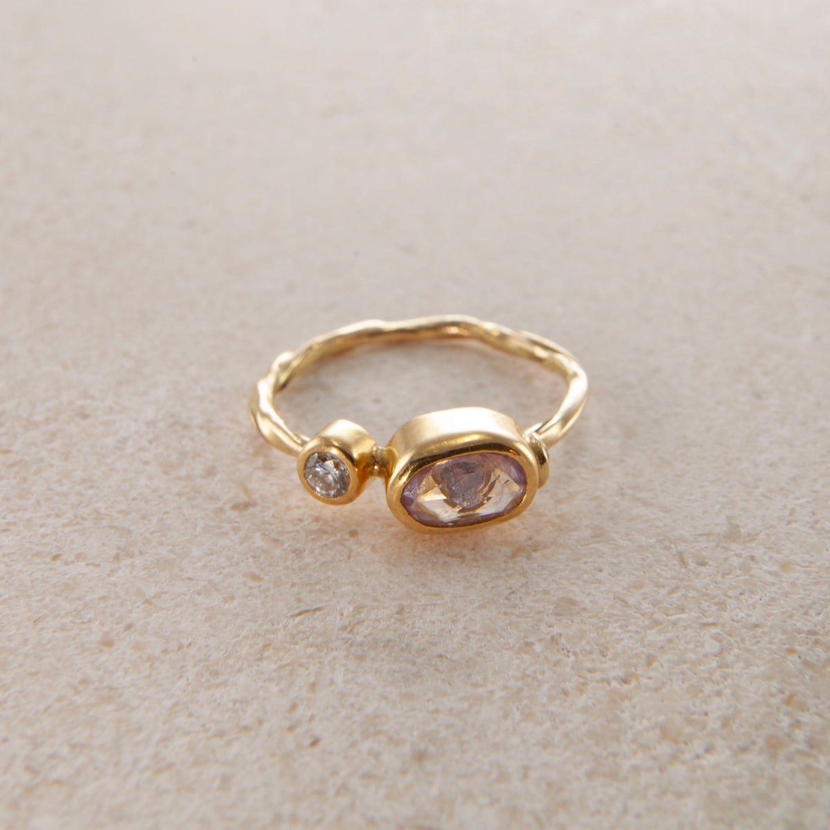 Cocktail 18K & 22K Gold Ring w. Sapphire & Diamonds