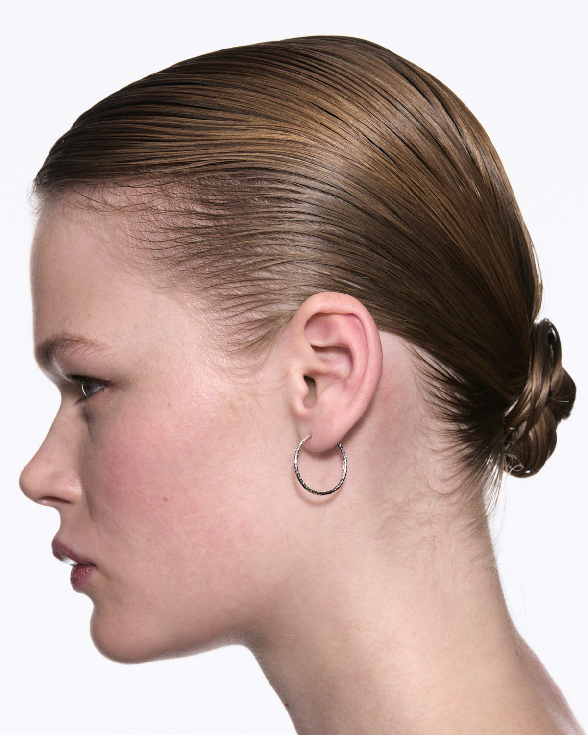Liv 20mm 14K White Gold Hoop