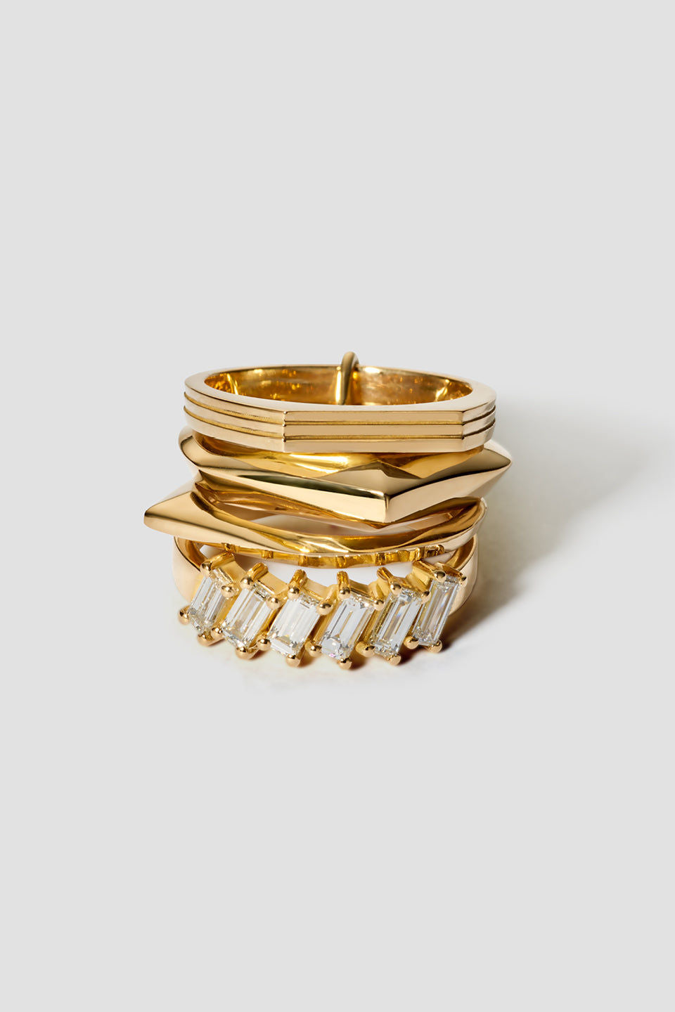 Anthology 10 18K Gold Ring w. Diamonds