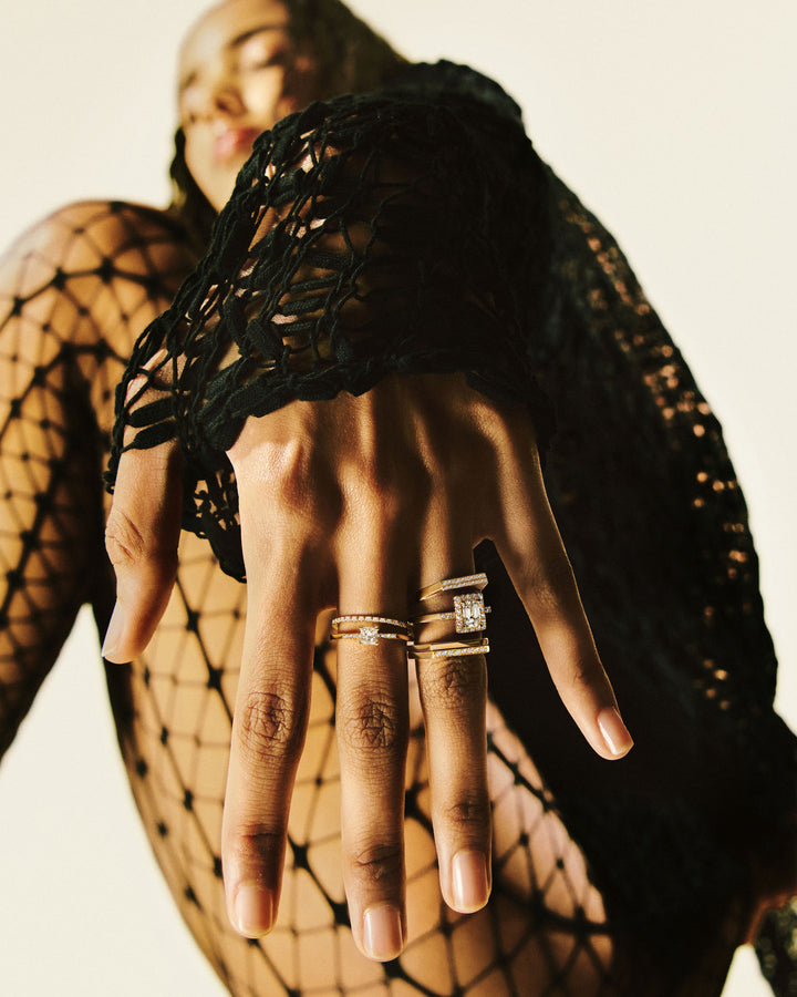 Anthology 18 18K Gold Ring w. Diamonds