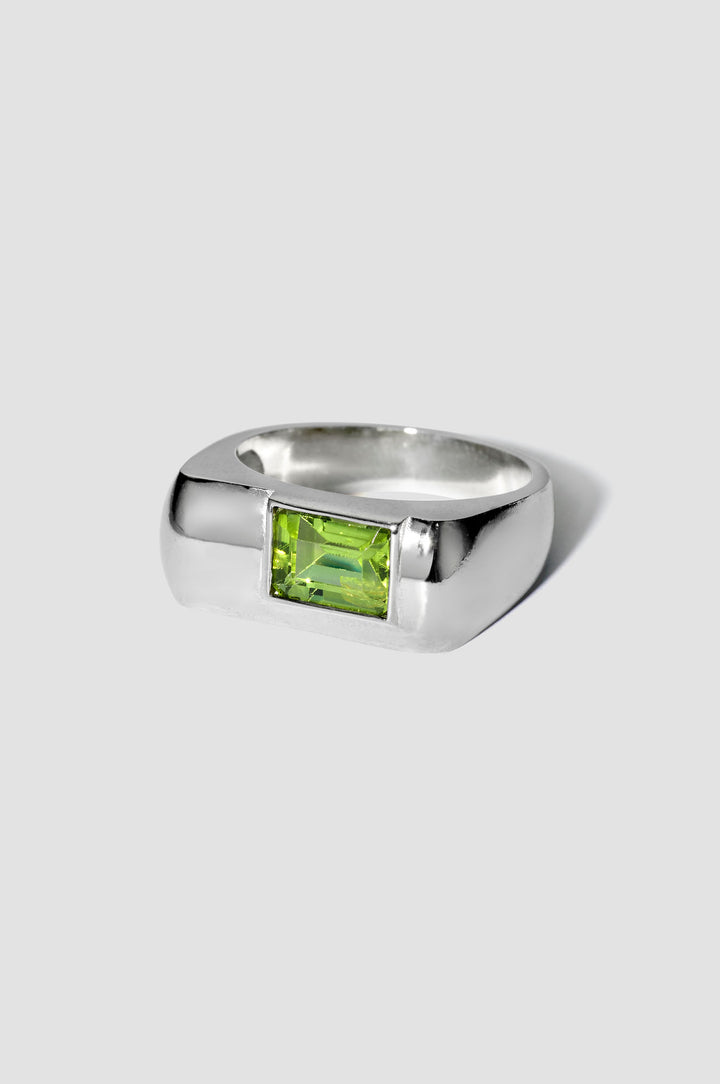 Verto 03 Silver Ring w. Peridot