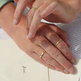 Lovelines Small Wedding 18K Gold Ring