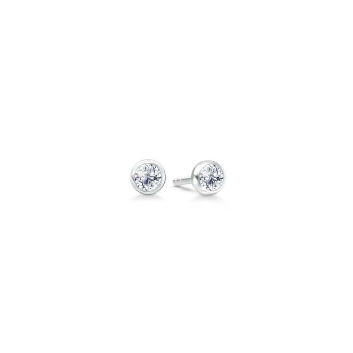 Luster 18K Whitegold Studs w. Diamonds