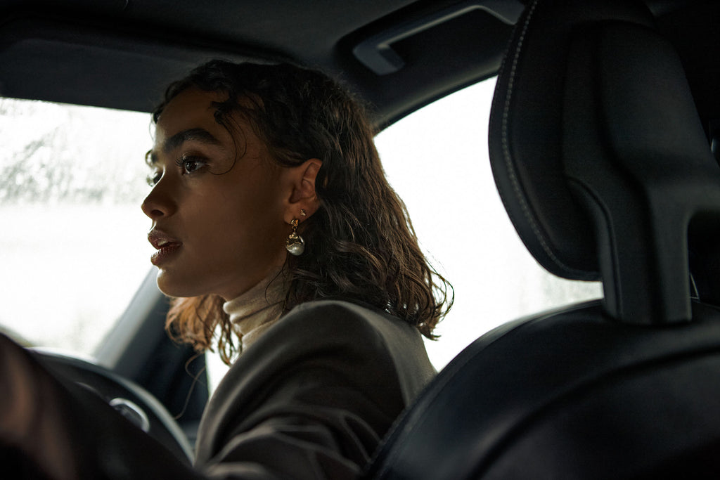 Cordelia Drop Gold Plated Earrings w. Pearls