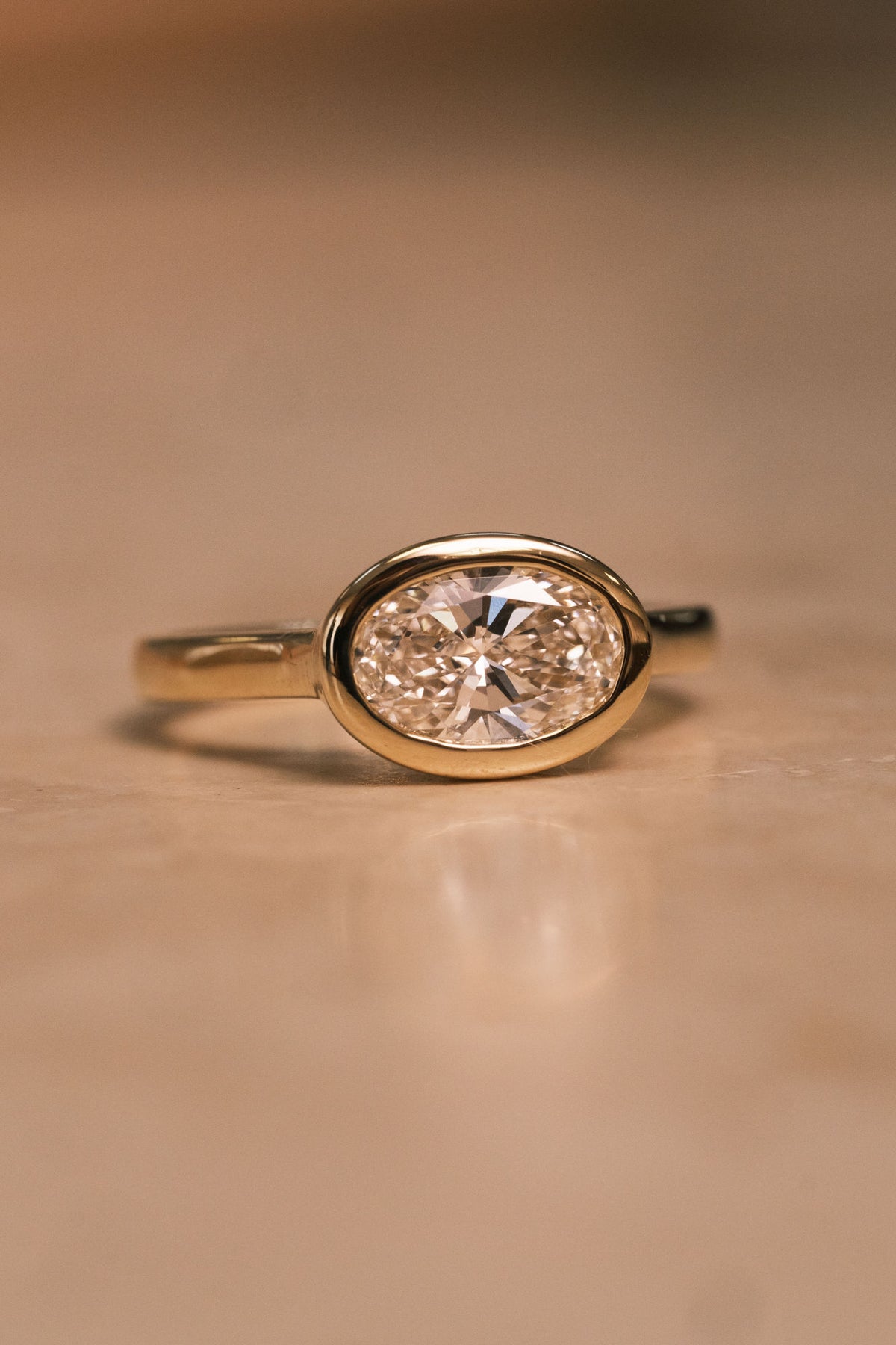 mmrg010 oval diamond pinky 1