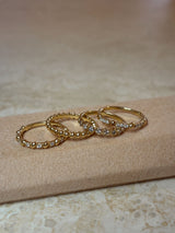 Bezel 18K Guld Ring m. Diamanter