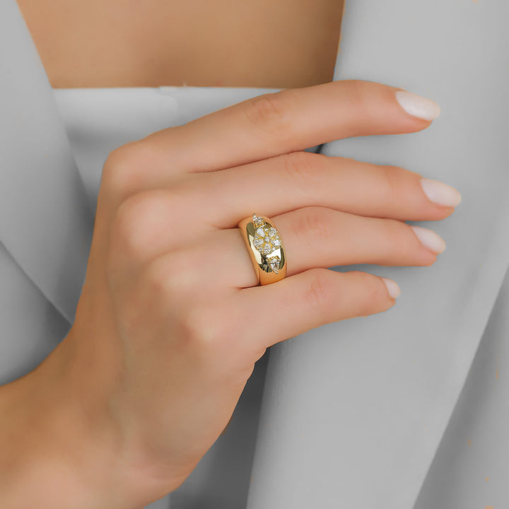 Fleur Bombe 18K Gold Ring w. Diamonds