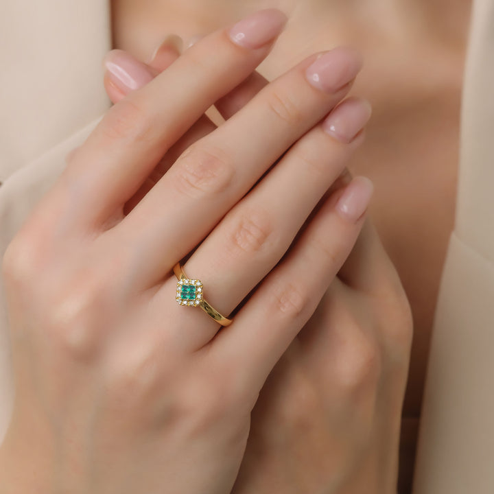 Fortuna Verde 18K Gold Ring w. Emeralds & Diamonds