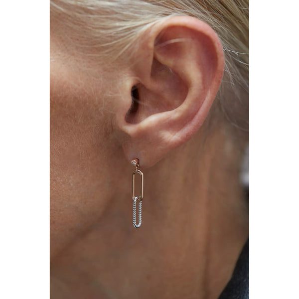 Elements N°4 18K Gold Earring w. Diamond