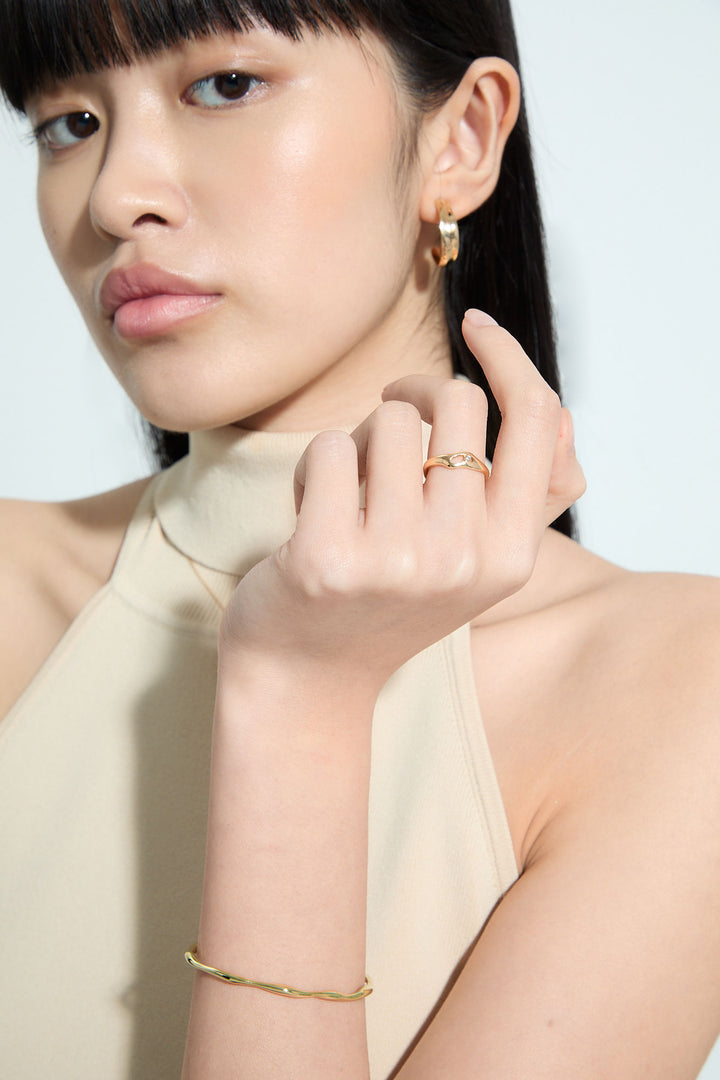 Liquid N°6 18K Gold Ring w. Diamond