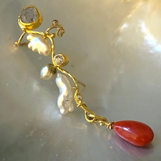 Filuka 18 & 22K Gold Earring w. Coral, Diamonds & Pearls
