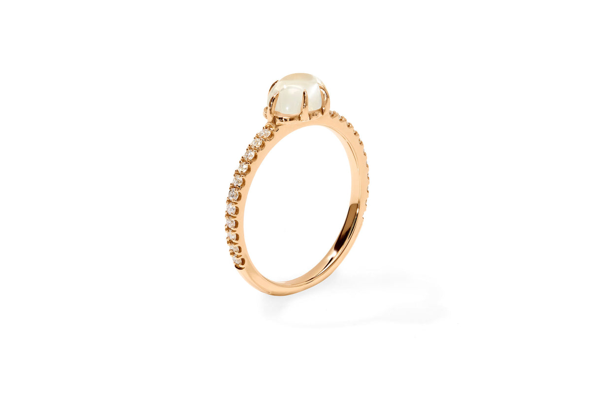 Mid Cloud Pavé 18K Rosengold Ring w. Milchquarz & Diamanten