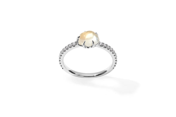 Mid Cloud Pavé 18K Whitegold Ring w. Milky Quartz & Diamonds
