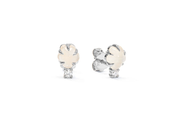 Mid Cloud 18K Whitegold Studs w. Milkey Quartz & Diamonds