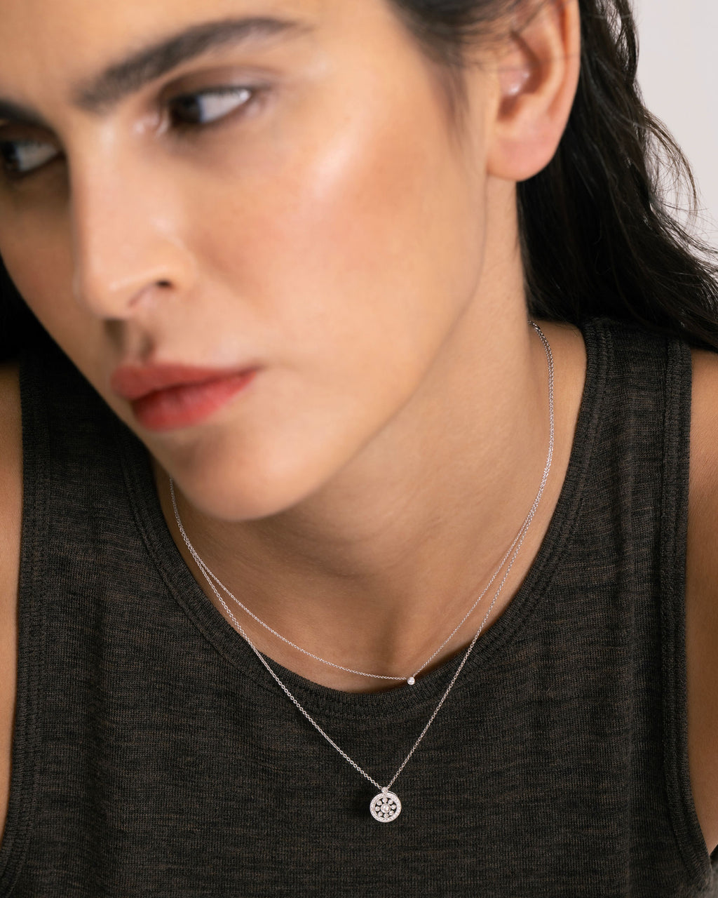 18K Guld Halskæde m. Hvide Diamanter