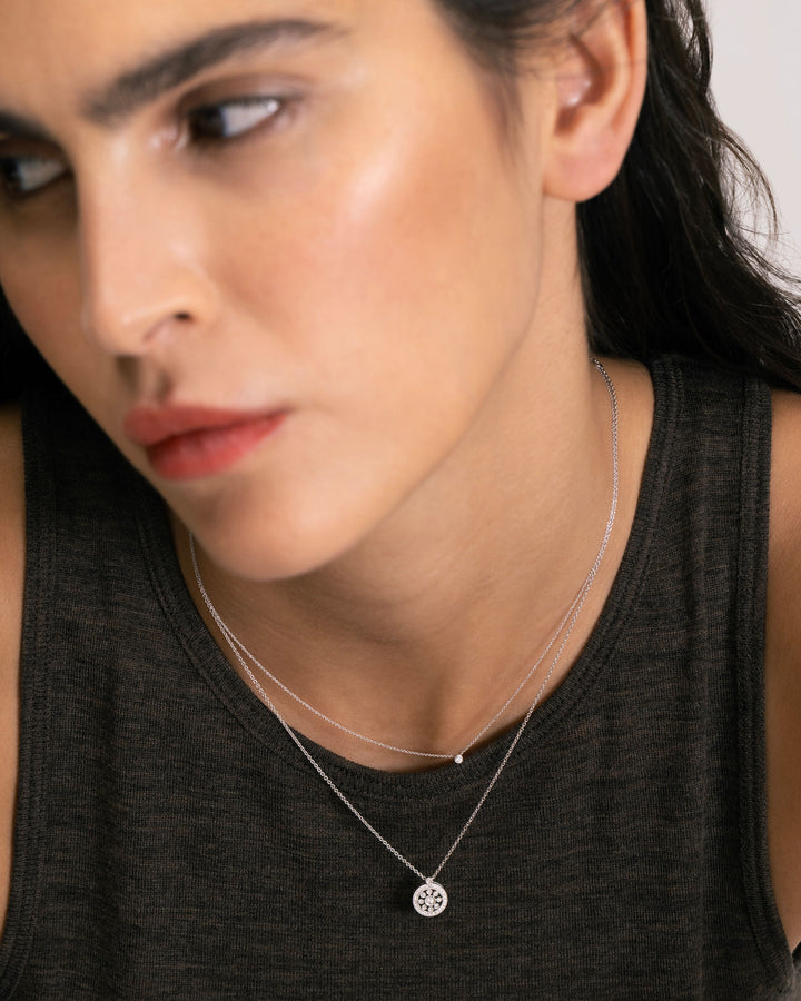 18K Guld Halskæde m. Hvide Diamanter