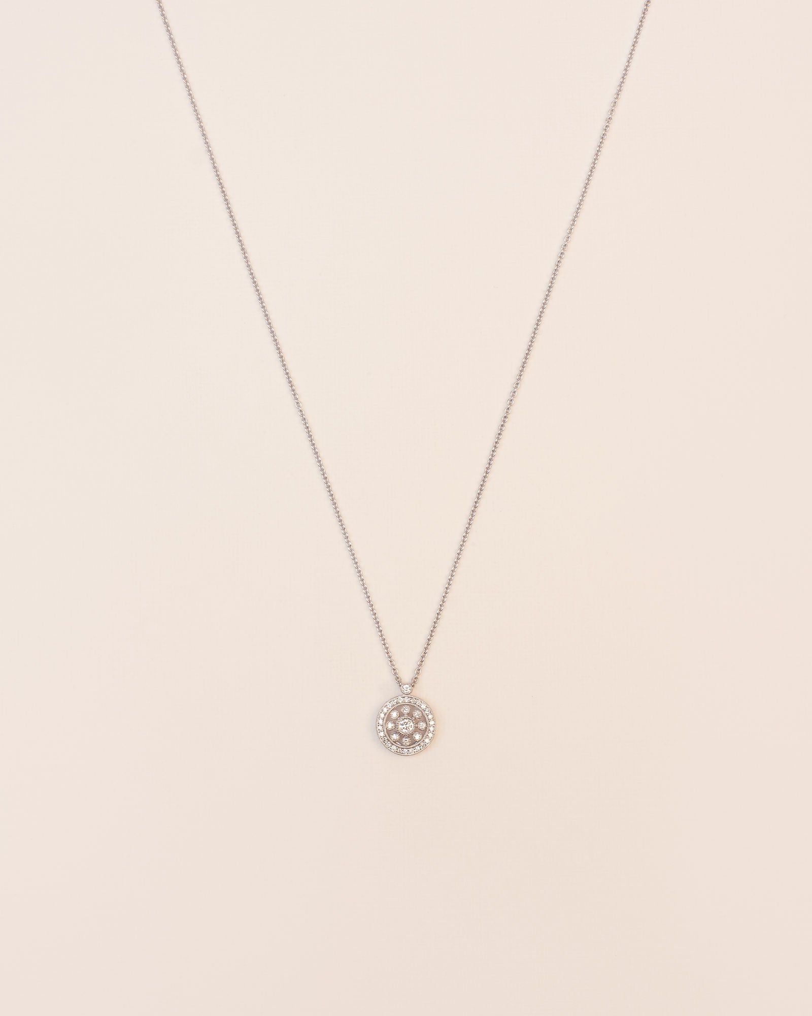 18K Gold necklace w. white Diamonds