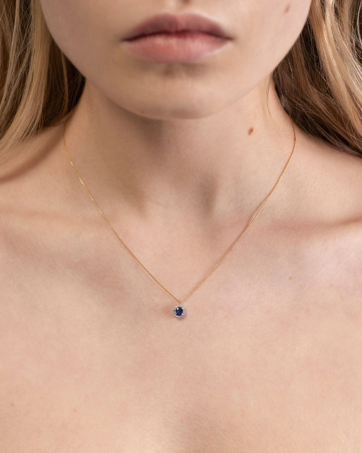 Halo 18K Gold Necklace w. Diamonds & Sapphires