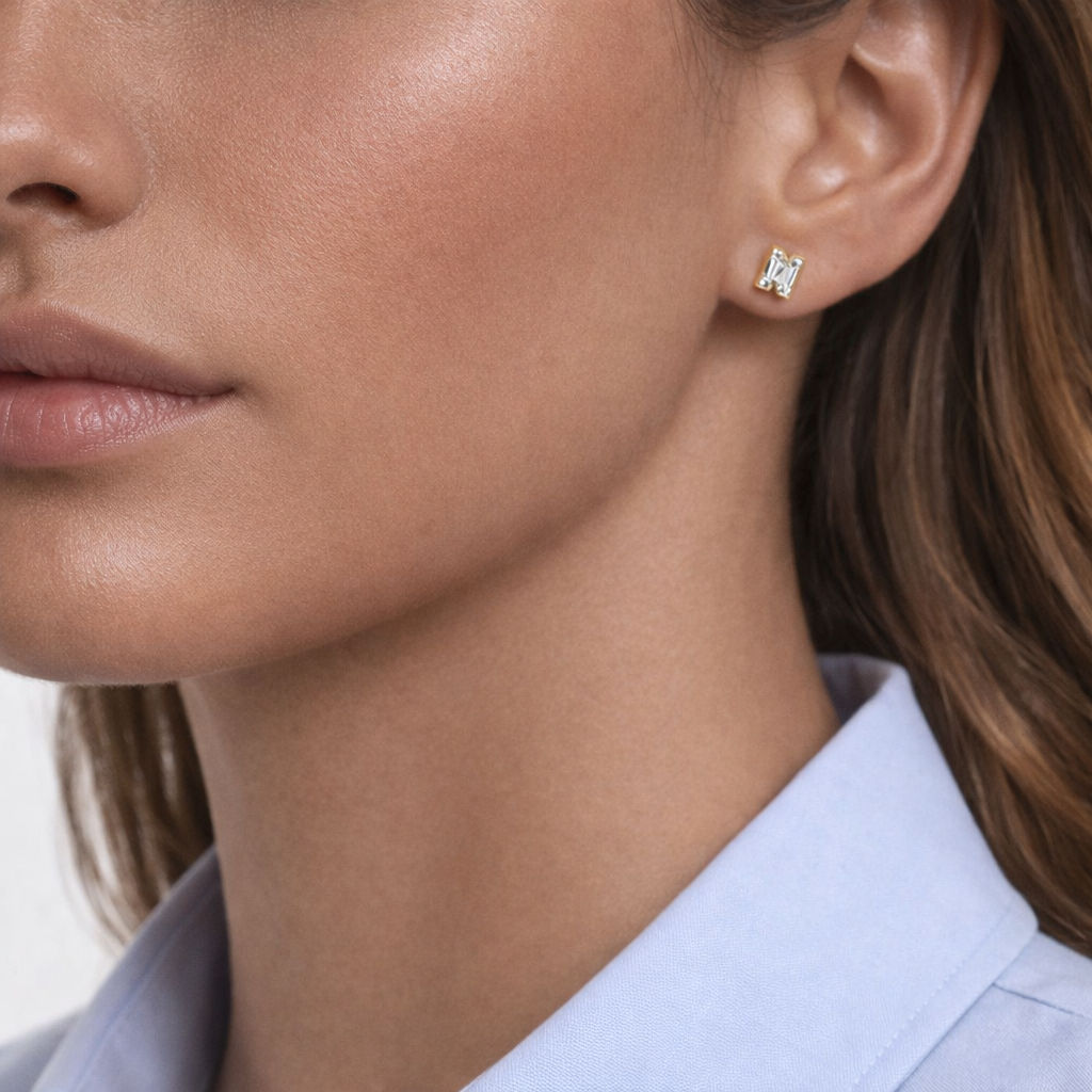 Alphabet Initial N 18K Gold, Whitegold or Rosegold Stud Earrings w. Solitaire Lab-Grown Diamond
