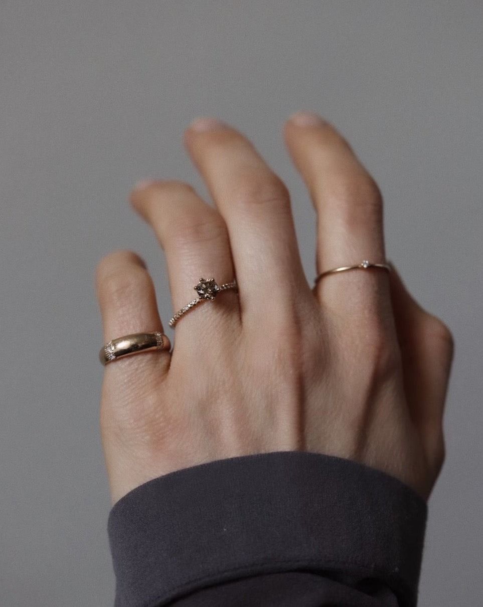 Nonna's Dome 18K Gold, Whitegold or Rosegold Ring w. Diamonds