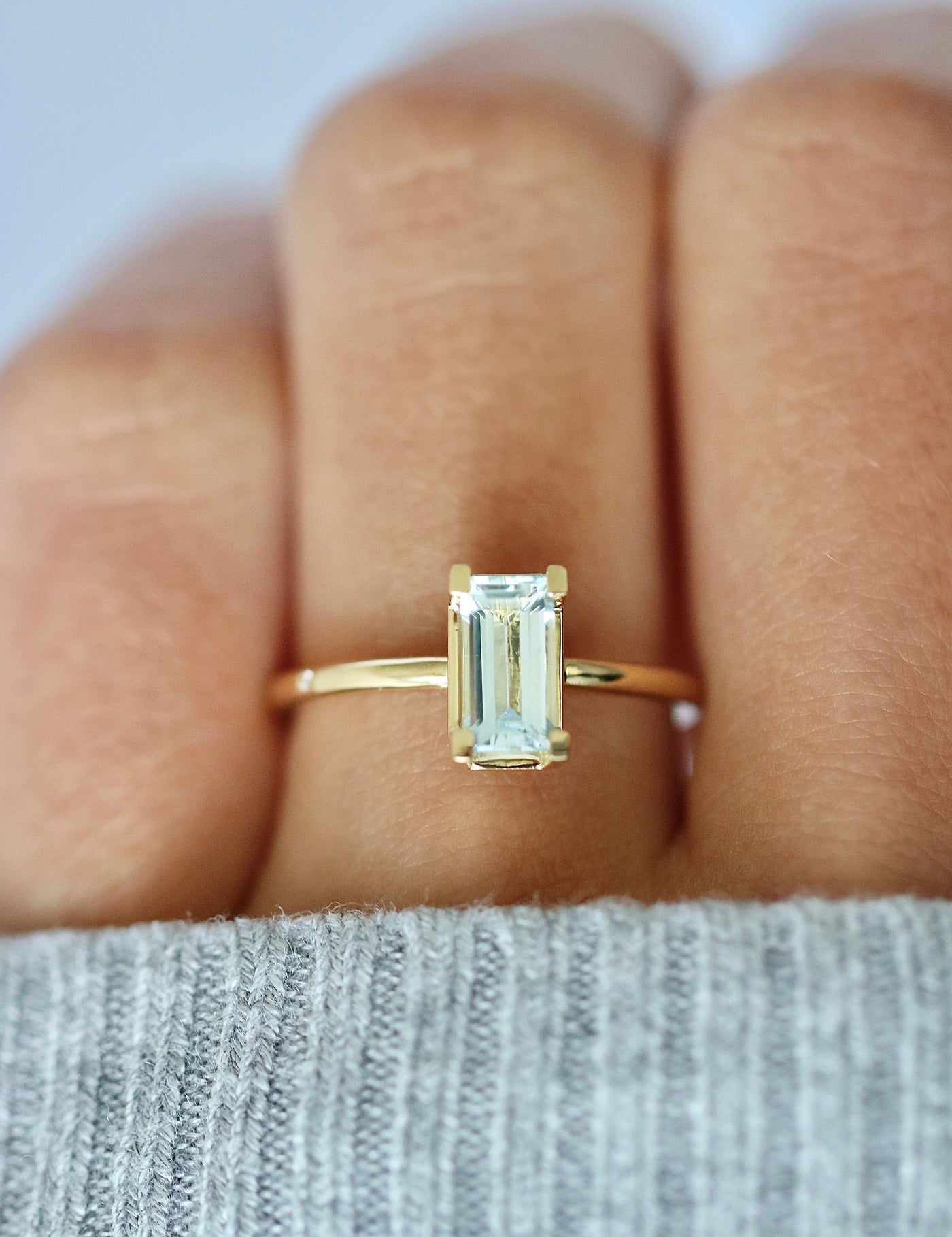 Nord Blue Turned 18K Gold Ring w. Aquamarine & Diamond