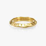 A.Iceberg Ring aus 18K Gold mit weißer Emaille