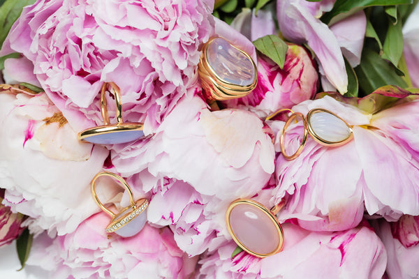 Lilac Pebble 18K Gold Ring w. Diamond