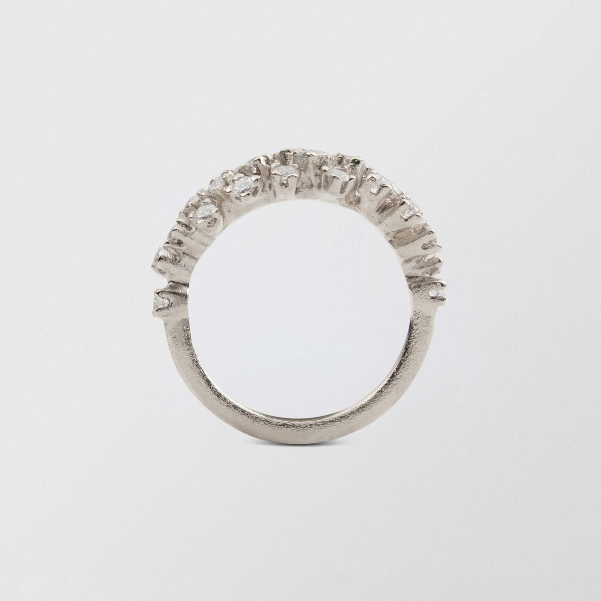 Frosty 18K Whitegold Ring w. Diamonds