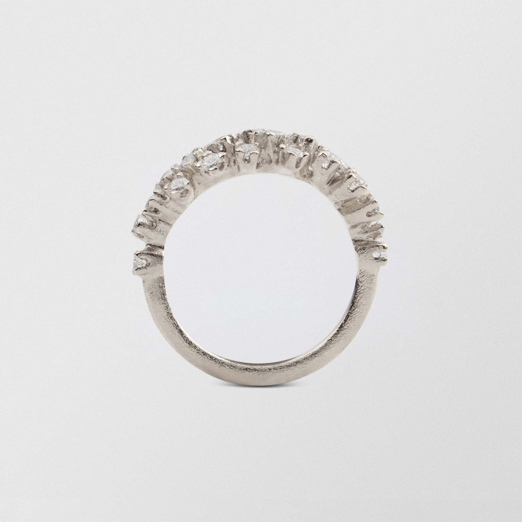 Frosty 18K Whitegold Ring w. Diamonds