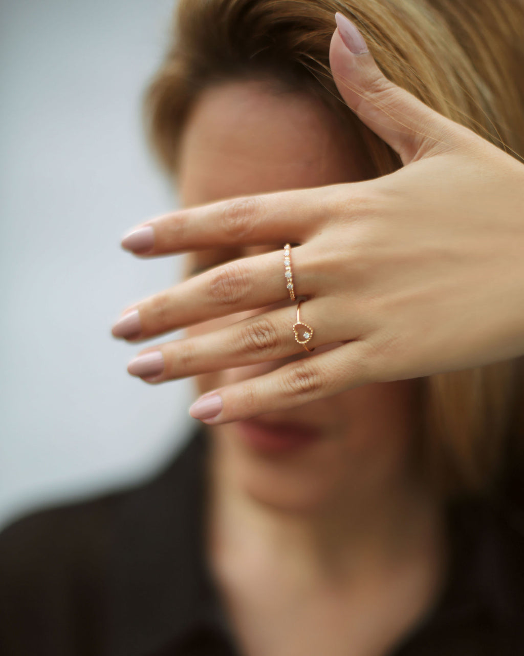 Fem Sten 18K Guld, Hvidguld eller Rosaguld Ring m. Diamanter