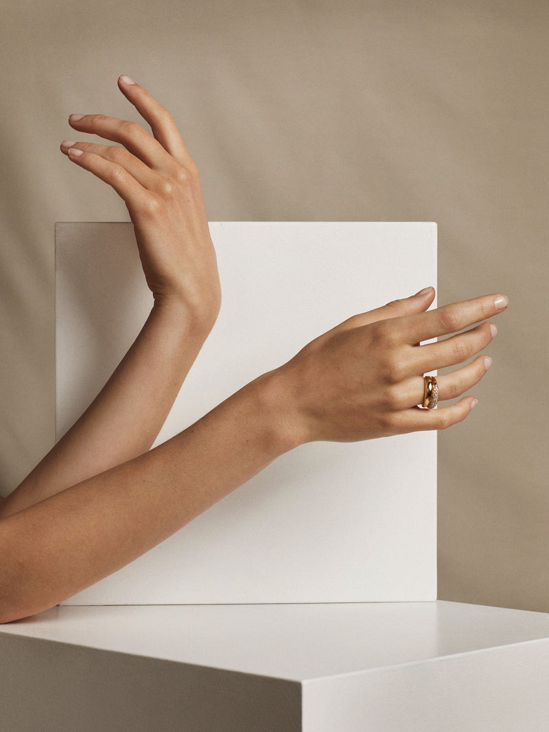 Reflection 18K Gold, Whitegold or Rosegold Ring w. Lab-Grown Diamonds