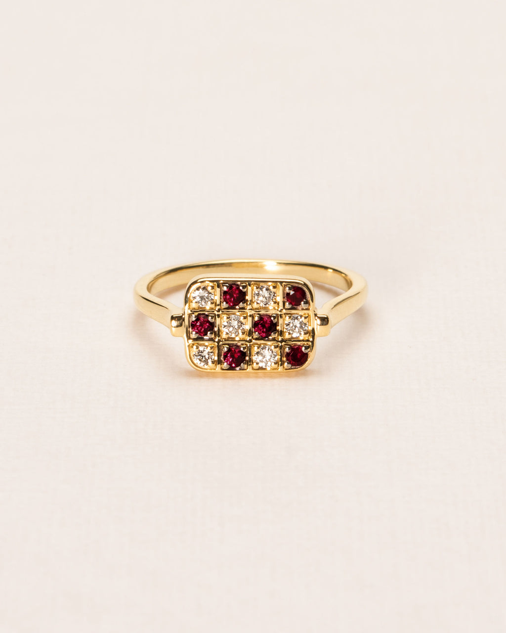 Le Petit Philidor Skakbræt 18K Guld Ring m. Diamanter & Rubiner