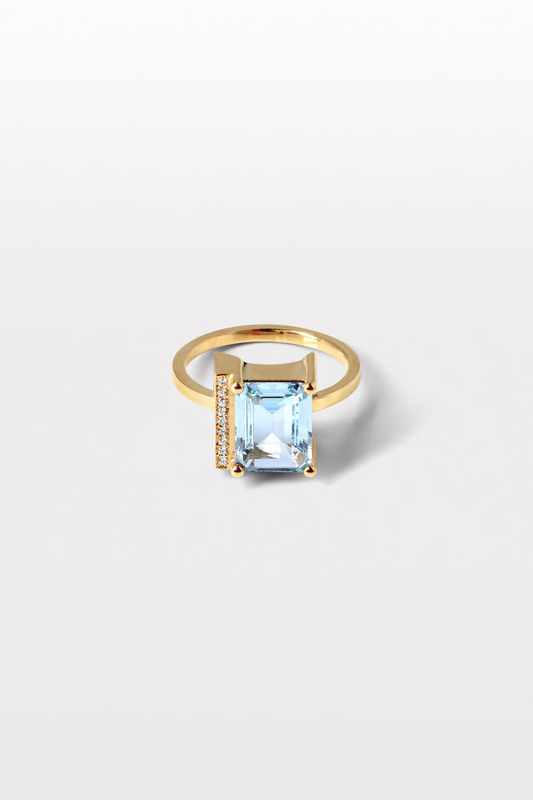 Lustre 20 18K Gold Ring w. Diamond & Aquamarine