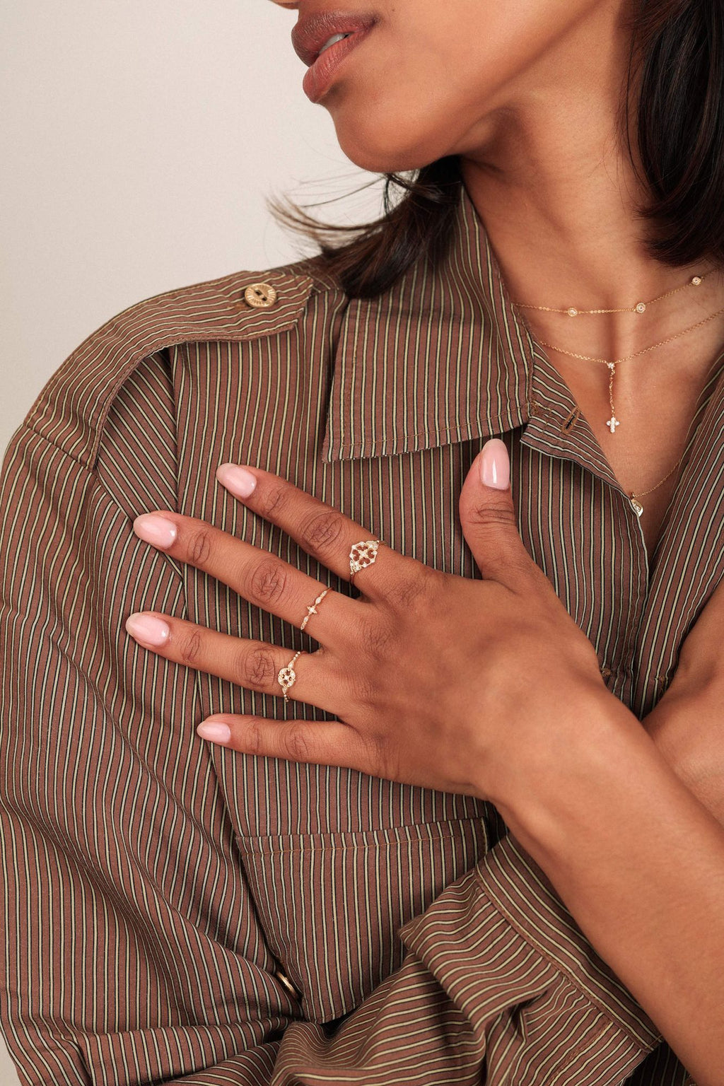 Sweet Romance 18K Gold Ring w. Diamonds