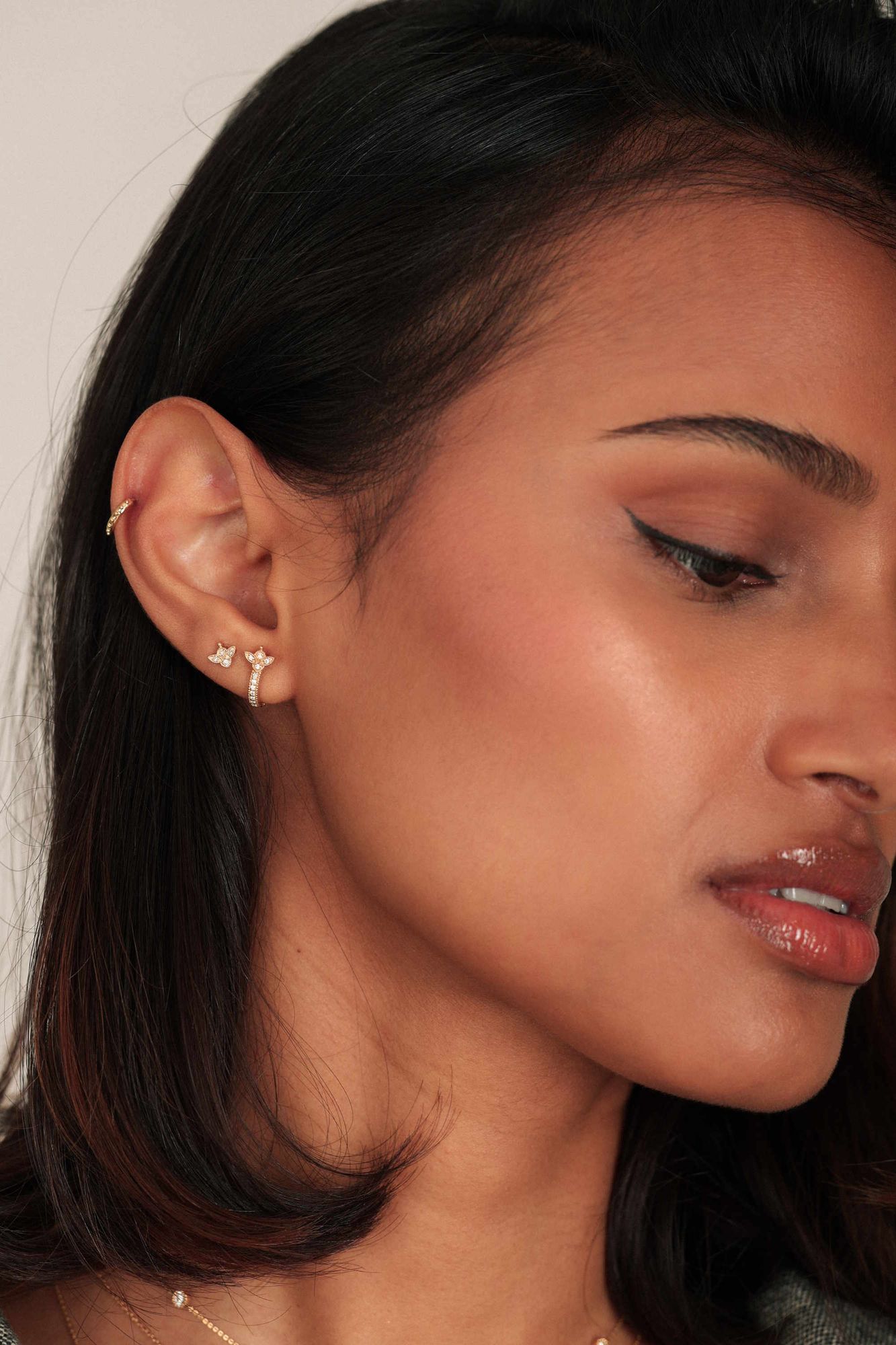 Rising Romance 18K Guld Hoop m. Diamanter