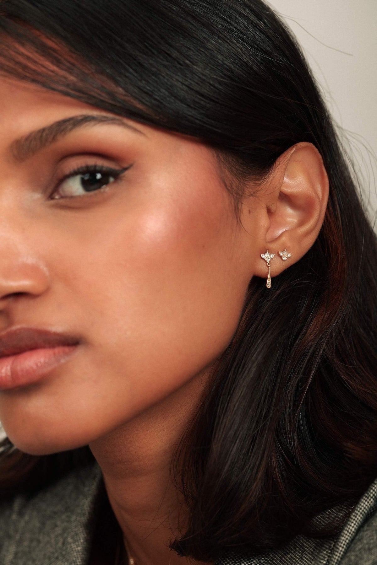 Puce Goutte Romance 18K Gold Earring w. Diamonds